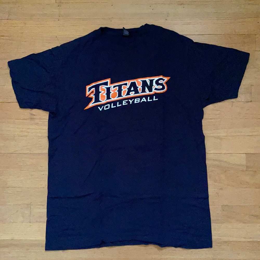 Cal State Fullerton Volleyball Shirt